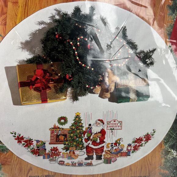 Bucilla Vintage 42" Round Counted Cross Stitch Tree Skirt Santa Classic New - Picture 9 of 16